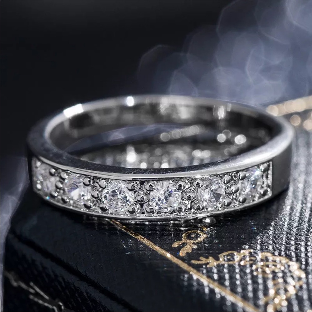 New 925 Sterling Silver Diamond Engagement Ring - Picture 2 of 6